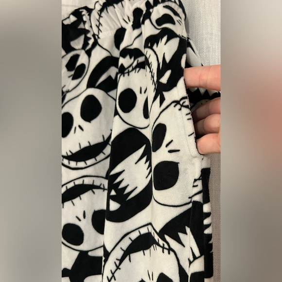 3 piece Disney’s, Nightmare Before Christmas pajamas. 1 top, 2 pair of bottoms. - Picture 7 of 16